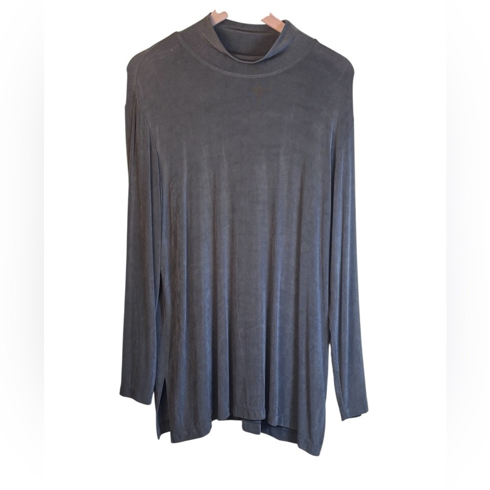 Chico’s Travelers Olive GreenLong Sleeve Tunic Top NWOT Size 3 (16/18)